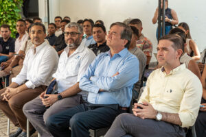 SERGIO VILLAR HABLA EN LA INAUGURACIÓN DE LA ESCULTURA DE ACERO UTB