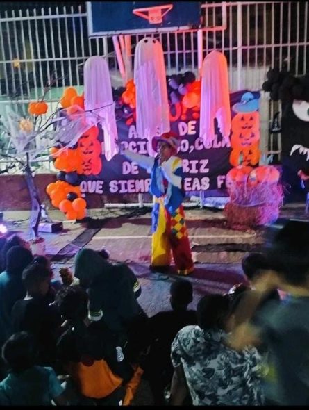 Yefris Liñán animando en Picardías. // Foto: cortesía