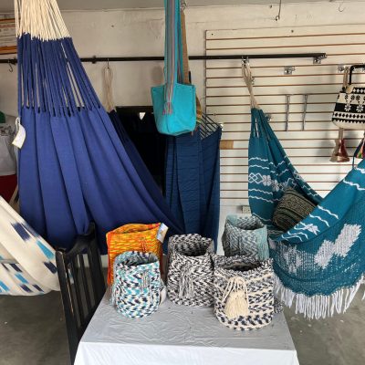 Artesanías creadas por Ana María y Cecilia. // Foto: Valentina Andrade